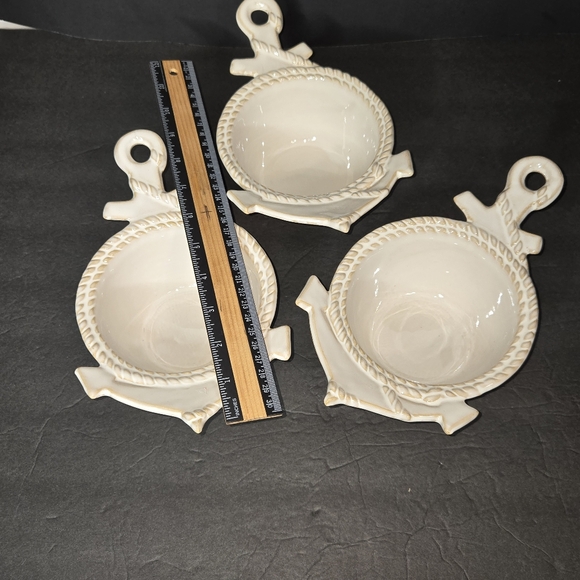 Hampton Collection Snack Bowls - Picture 4 of 6